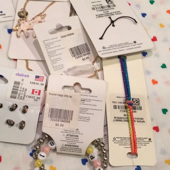 18 pieces little girls jewelry. Unicorn necklaces, mood rings, bracelets, more.. - Picture 7 of 7